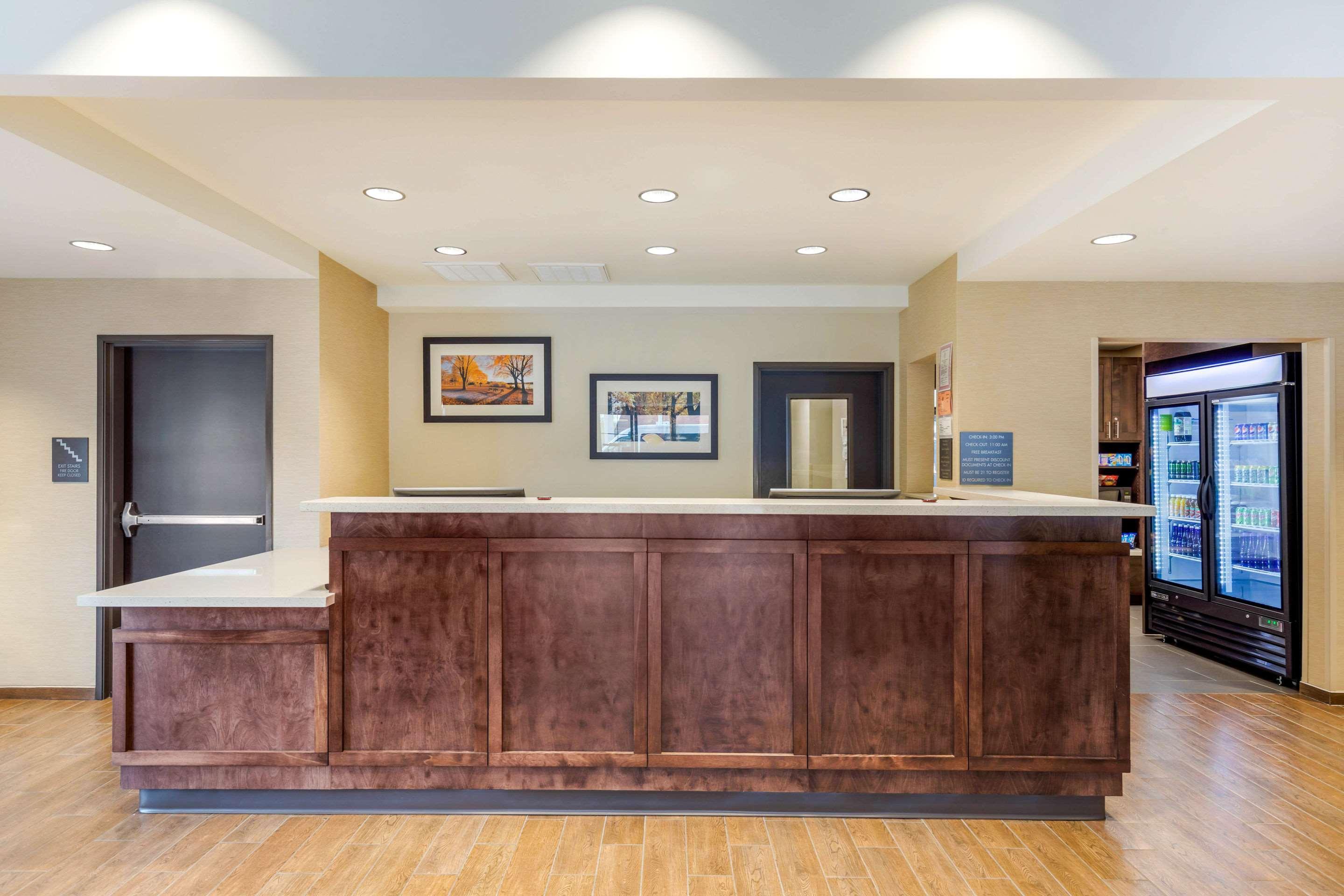 Comfort Inn & Suites Schenectady - Scotia Екстериор снимка